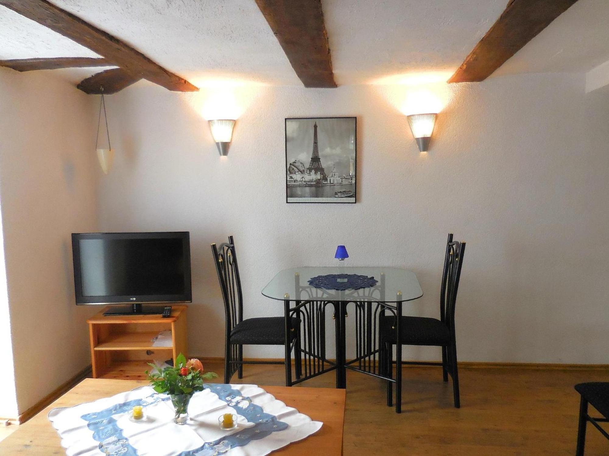 Small Apartment In Hesse With Terrace And Garden Frielendorf Екстер'єр фото